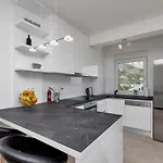 Silver Apartman *