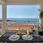 Silver Apartman *