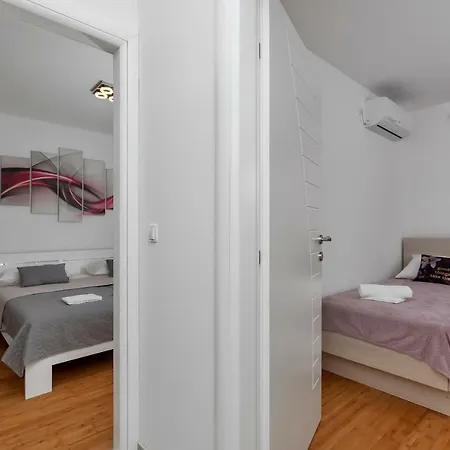 Apartment Silver